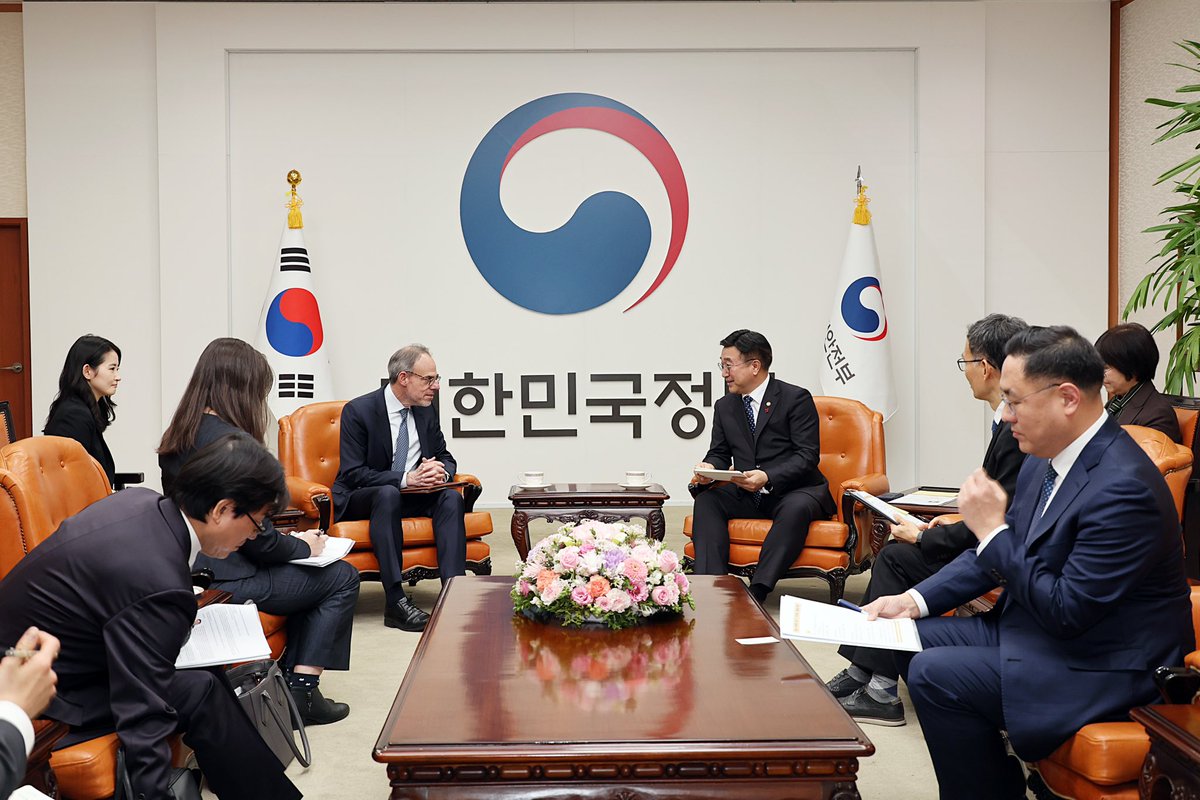 David Zapolsky tweet media