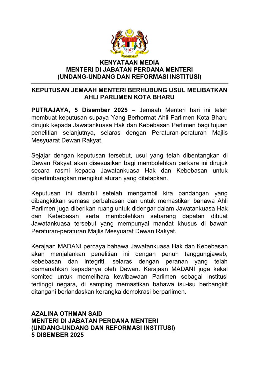“Jemaah Menteri hari ini telah membuat keputusan supaya Ahli Parlimen Kota Bharu dirujuk kepada Jawatankuasa Hak dan Kebebasan…” 

Apa jadi dengan pengasingan kuasa? 

Eksekutif tugasnya melaksana dasar, BUKAN menghukum Ahli Parlimen. 

Bila Kabinet boleh tentukan tindakan