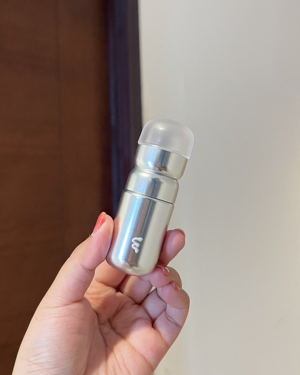 💗 GIVEAWAY BLUSH MAD FOR MAKEUP 💗

for 2 winners ; shade pink amethyst &amp; moon rose!

rules : 

— follow aku
— RT + ❤️ TWEET INI
— reply "mau shade (pilihan) + tag 1 temen kamu buat ikutan!"

end ASAP! 😆😆 #GIVEAWAY #zonajajan #zonajajan