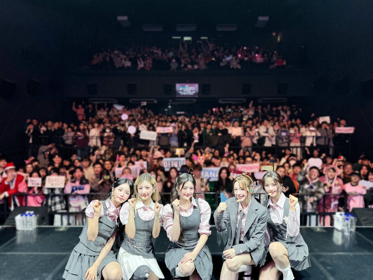 we_fiftyfifty's tweet image. [📸] 251205 ‘FIFTY FIFTY : Welcome to Tweny Party - Day 1’ 완료 💖🌟

트웨니와 반짝였던 Day 1 ! 감사합니다 💕
내일도 신나게 놀 준비됐죠?

#FIFTYFIFTY #피프티피프티 
#Welcome_to_Tweny_Party