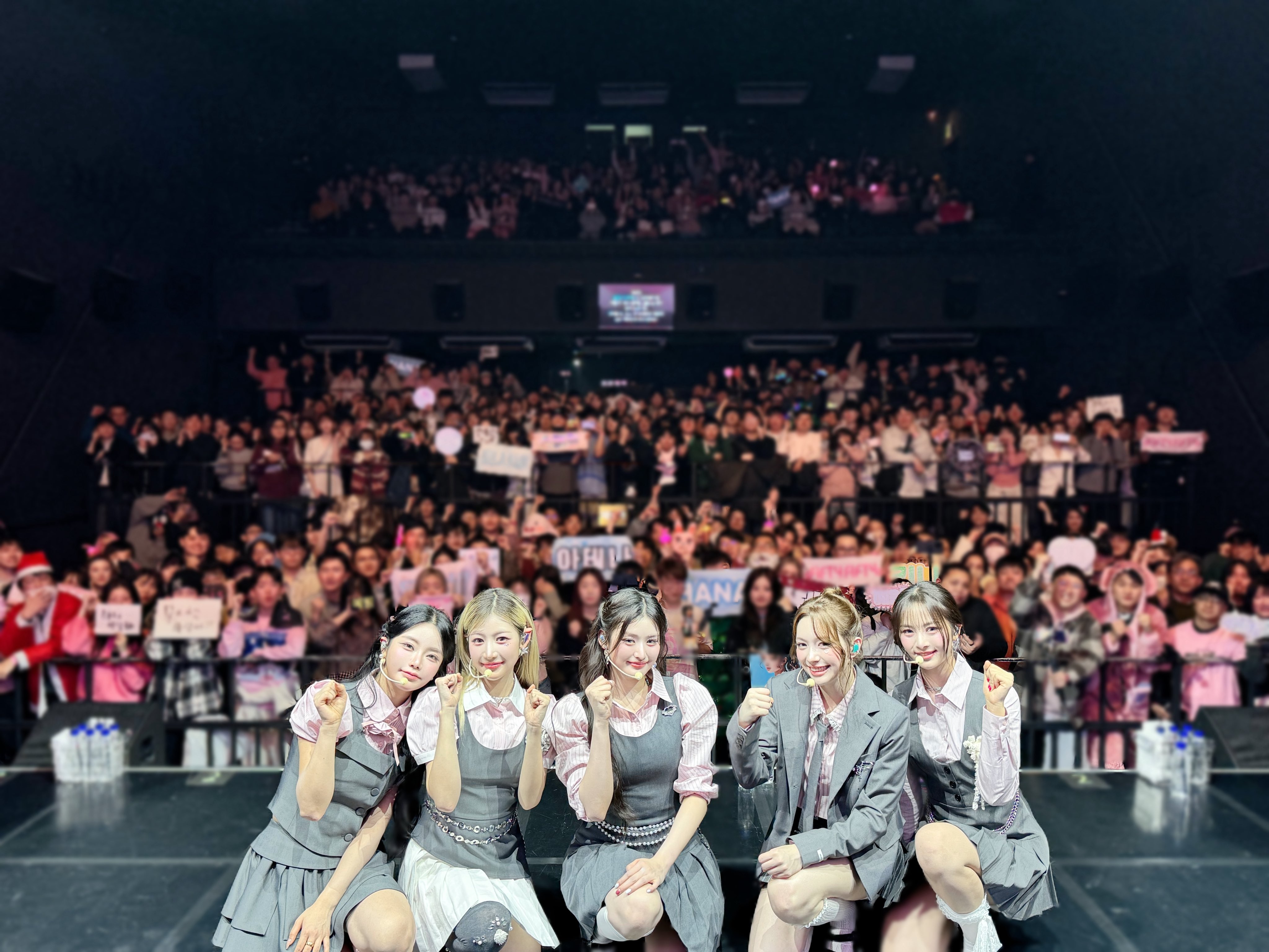 G7Z-gnra4AAAomY?format=jpg&name=4096x4096