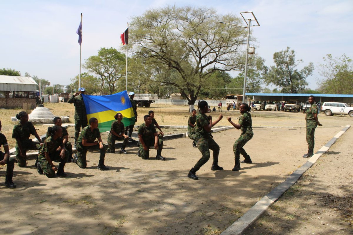unmissmedia's tweet photo. To protect women in Malakal #SouthSudan, #UNMISS peacekeepers &amp; national police provided smartphone safety training to prevent digital threats &amp; shared physical self-defense skills. Building confidence, resilience &amp; safety - on and offline! 💪 ♀️#16Days#NoExcuse for Online Abuse https://t.co/SRRa5el7ev