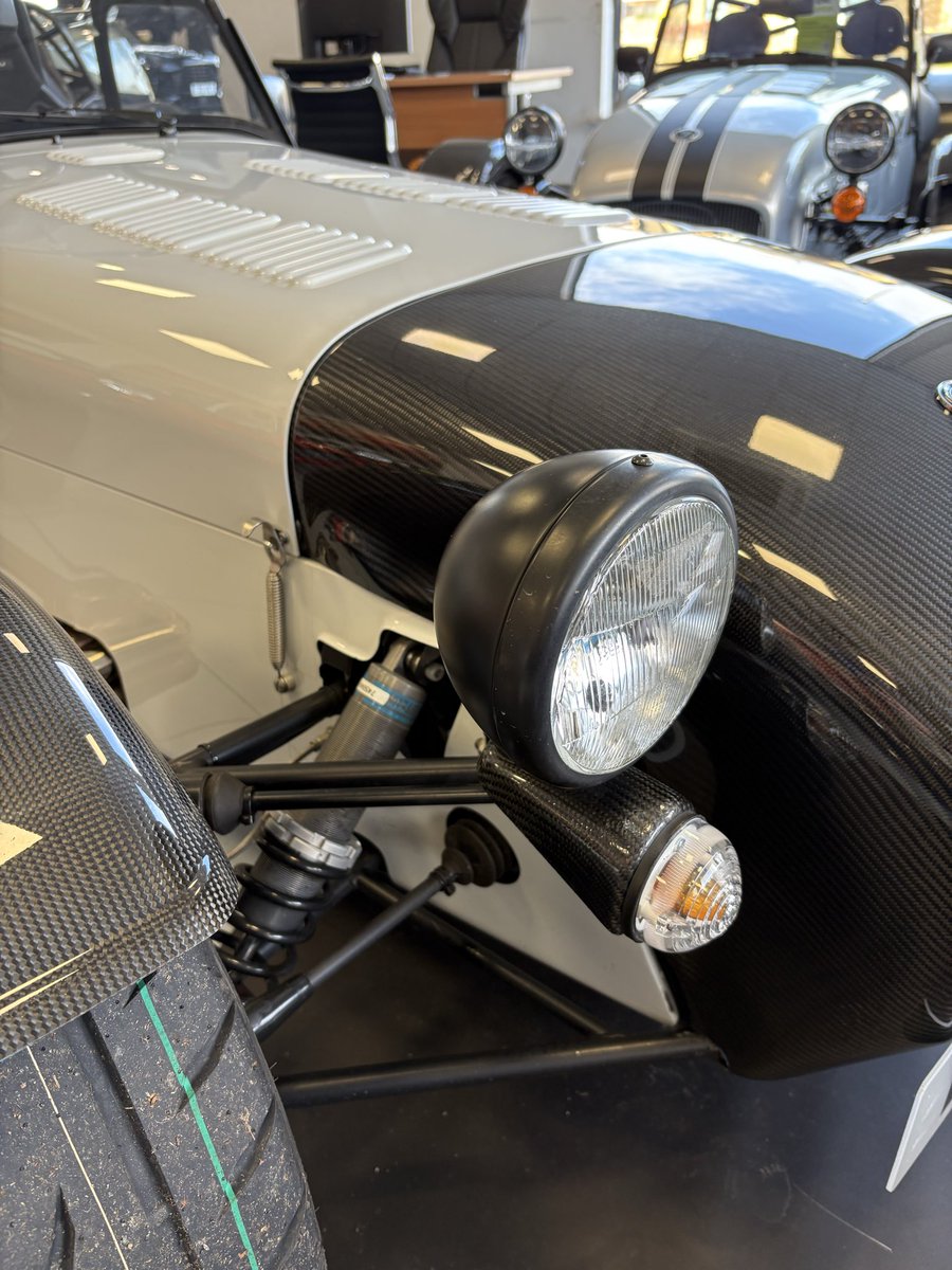 hwmcaterham's tweet photo. Lots of carbon on this 420R S3 that has just arrived with us! 😍 Full details will shortly be live on our website. Covered just over 3k miles.
https://t.co/aDgoR6w6A3
#caterham
#carbonfibre
#trackcar
#hwm https://t.co/wtbICRO0Vh