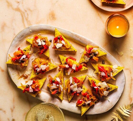 AsevecInfo's tweet photo. Crea divertidos entrantes estas fechas con las verduras ultracongeladas, como este de pimiento, cebolla y bonito sobre tortillas de maíz #recipe #xmasrecipe #vegetables #recetasdenavidad #asevec #verdurasultracongeladas #masquefrescos #pepper #pimiento https://t.co/tQNqjYkYDq
