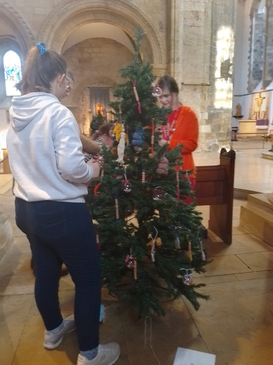 Bringing holiday cheer, our FLEX learners have been busy supporting the Worksop Christmas Tree Festival happening this week at Priory Church.

Teamwork shone through as they decorated their own tree and served refreshments to visitors 🎄

#Christmas #Worksop #FLEX #College