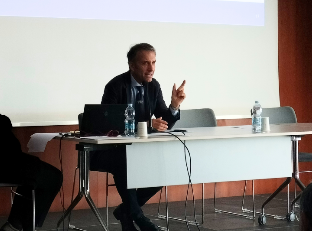 In corso a Rimini il winter meeting #ANPEQ. Il direttore #ISIN #Campanella ha partecipato all’apertura dei lavori con un intervento dedicato al ruolo dell'Ispettorato in qualità di ente di regolamentazione e controllo #sicurezzanucleare #radioprotezione isinucleare.it/it/notizie/ris…