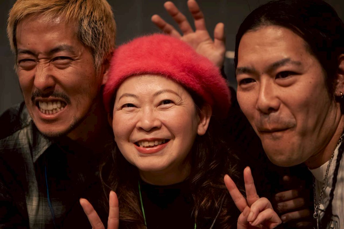 京都に行く前に
美容院に行ってきました🧏
靴を買いました🥾
#スポットライト映画祭 
に行くのです✨
ヤル気まんまんです💪

『#キャトルミューティ玲子』 は
12月7日(日) 13:00〜上映です✨
とっても面白いとっても楽しい映画です💖

京都でたくさんの皆様とお会いできますことがとっても嬉しいです🥰