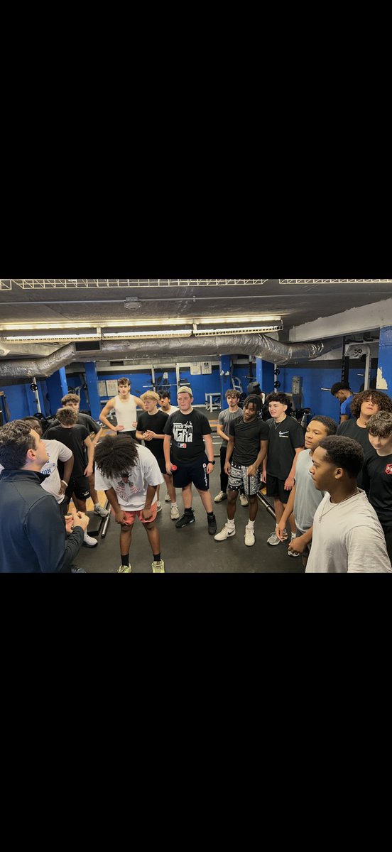 WallkillFB's tweet image. Boys were in at 5:50AM this morning getting after it.

Next season will be here fast!

HAIL TO WALLKILL!