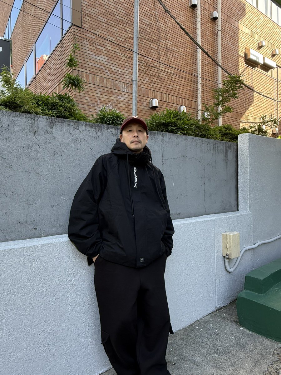 OLDX ナイロン切り替えしキルティングジャケット。 ルーズな腕周りで