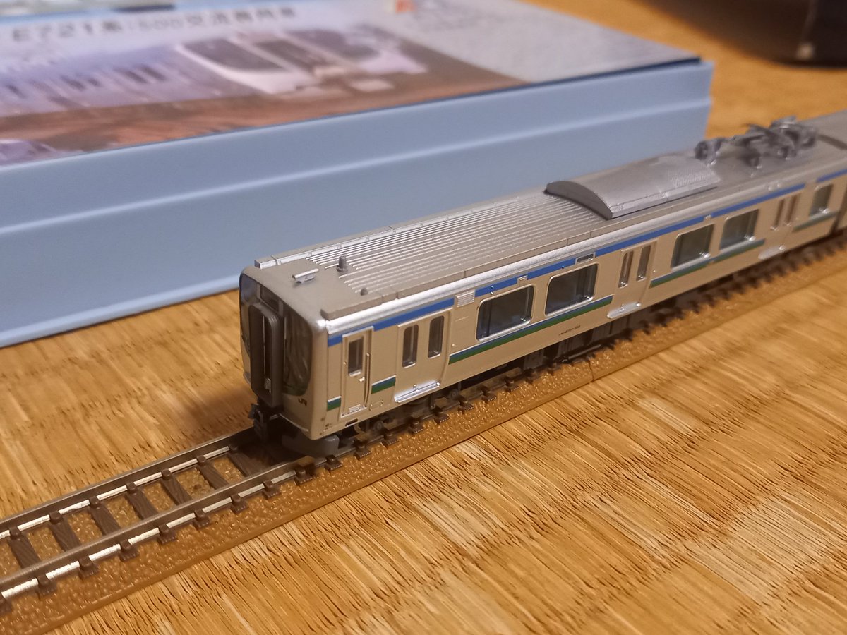近いうちにあまり顧みらなくなるであろうマイクロのE721系。でもこの