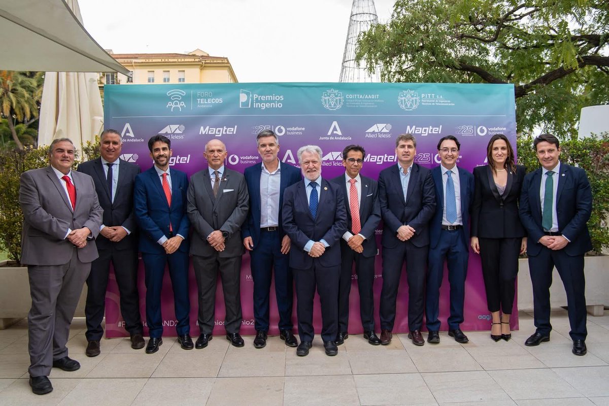 Ingenieros de Teleco tweet media