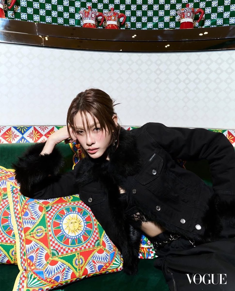 非売品　激レア　ACミラン　Dolce&Gabbana　コラボ写真集 A dolce touch from Sicily 🫖💚 DG Caffè by @dolcegabbana is now