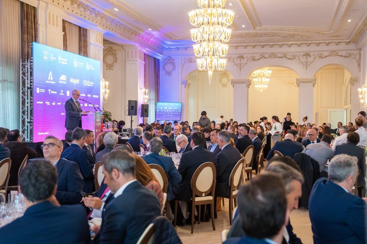 Ingenieros de Teleco tweet media