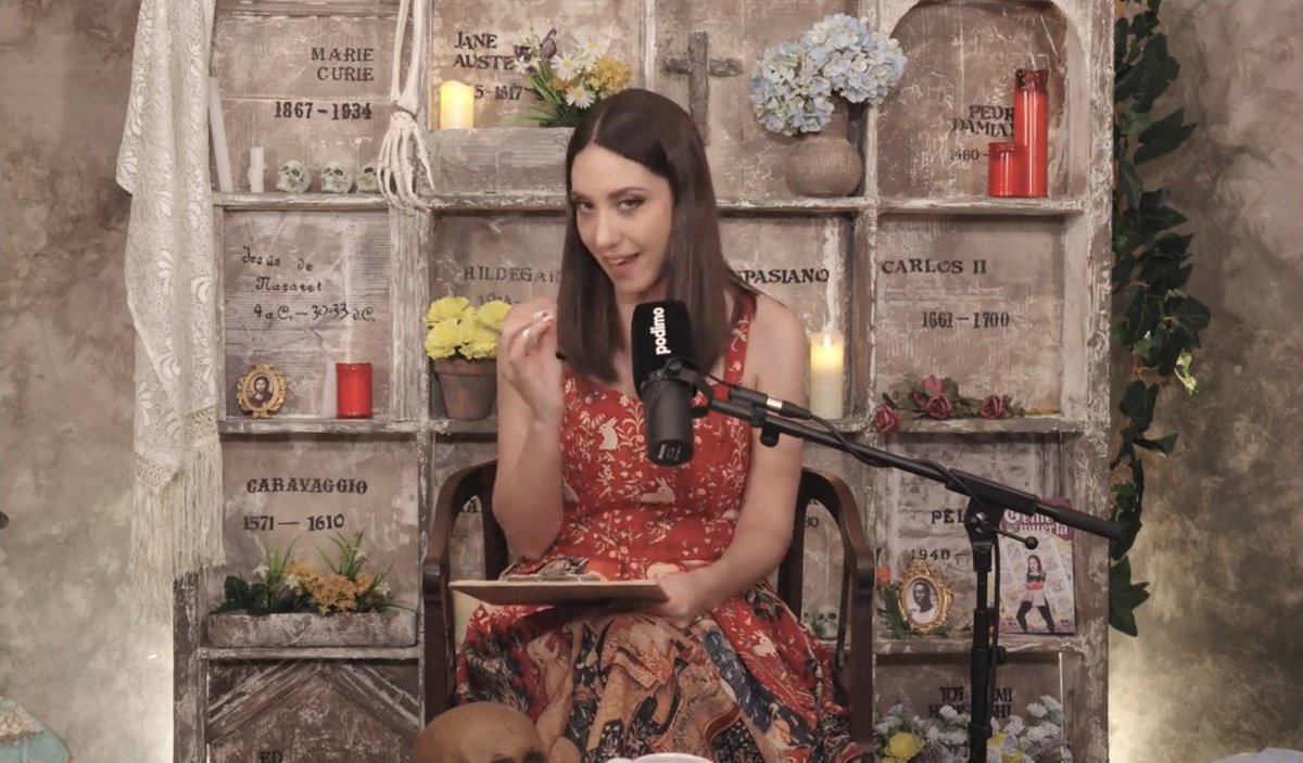 JoGonBa's tweet image. Hoy sí flipo en colores con el #GenteMuerta de @Pixelskaya que me enseña con Mencía de la Vega a una luchadora que no conocía absolutamente DE NADA, con el agravante de ser de las que más cerca he tenido ¡En Valladolid!

Gracias por reivindicar una vez más HISTORIA de la buena