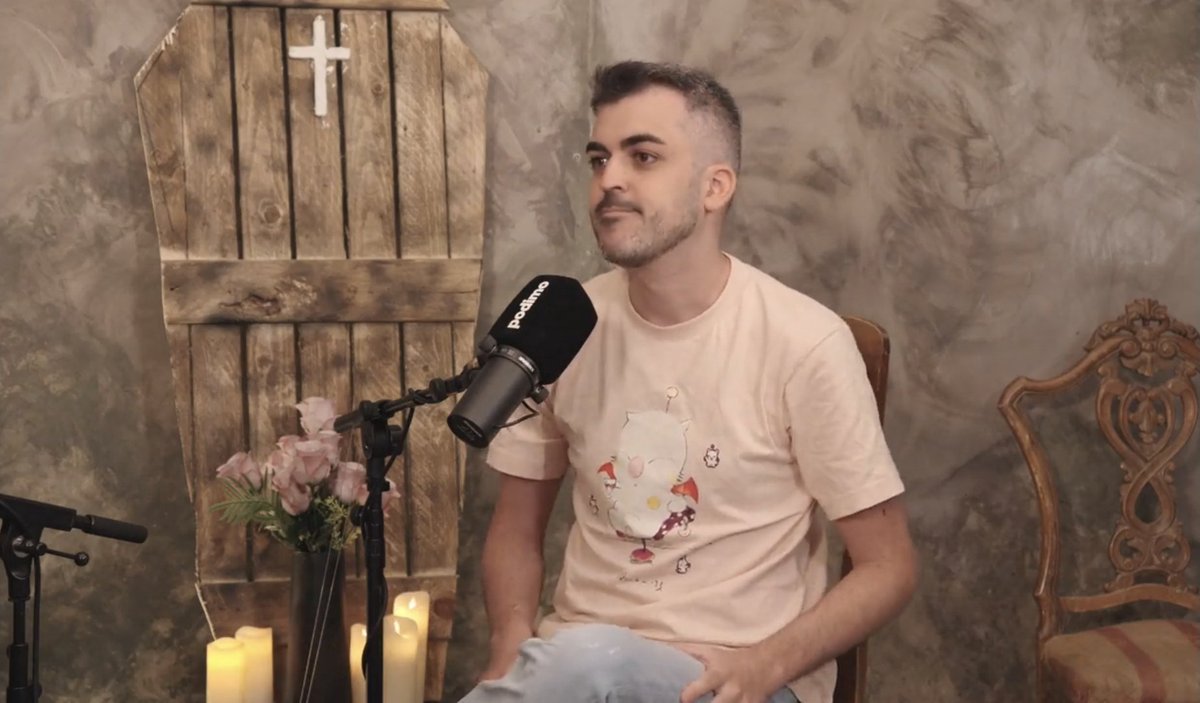 JoGonBa's tweet image. Hoy sí flipo en colores con el #GenteMuerta de @Pixelskaya que me enseña con Mencía de la Vega a una luchadora que no conocía absolutamente DE NADA, con el agravante de ser de las que más cerca he tenido ¡En Valladolid!

Gracias por reivindicar una vez más HISTORIA de la buena