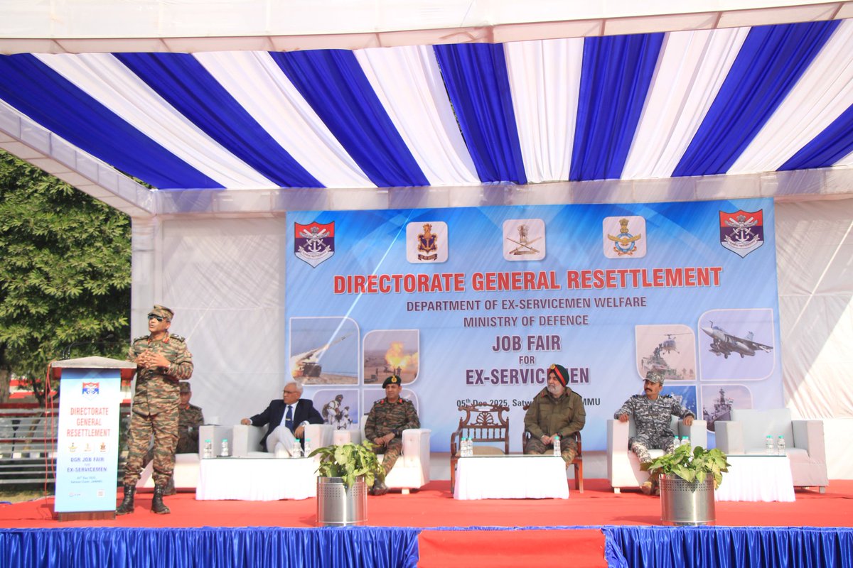 prodefencejammu's tweet image. #JobFair

#TigerDivision hosted the inaugural DGR Ex-Servicemen Job Fair at #Jammu on 05 Dec 2025, wherein 1200 veterans engaged with 55 corporates houses offering more than 2000 meaningful second-career opportunities. The event showcased the unmatched skills of our veterans and