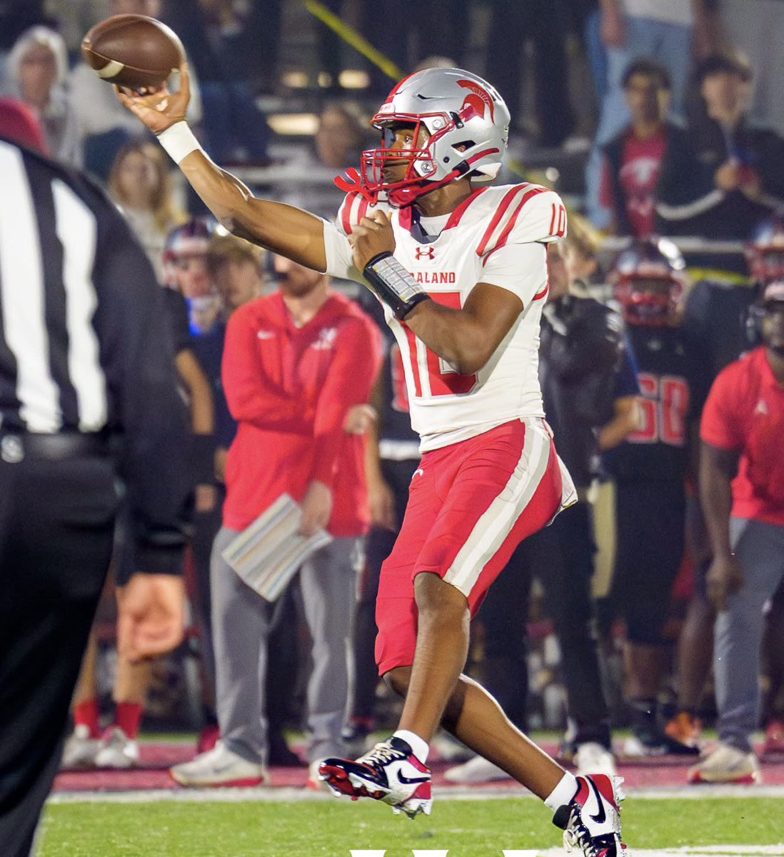 Jamison Roberts 2027 QB 🏈 tweet media