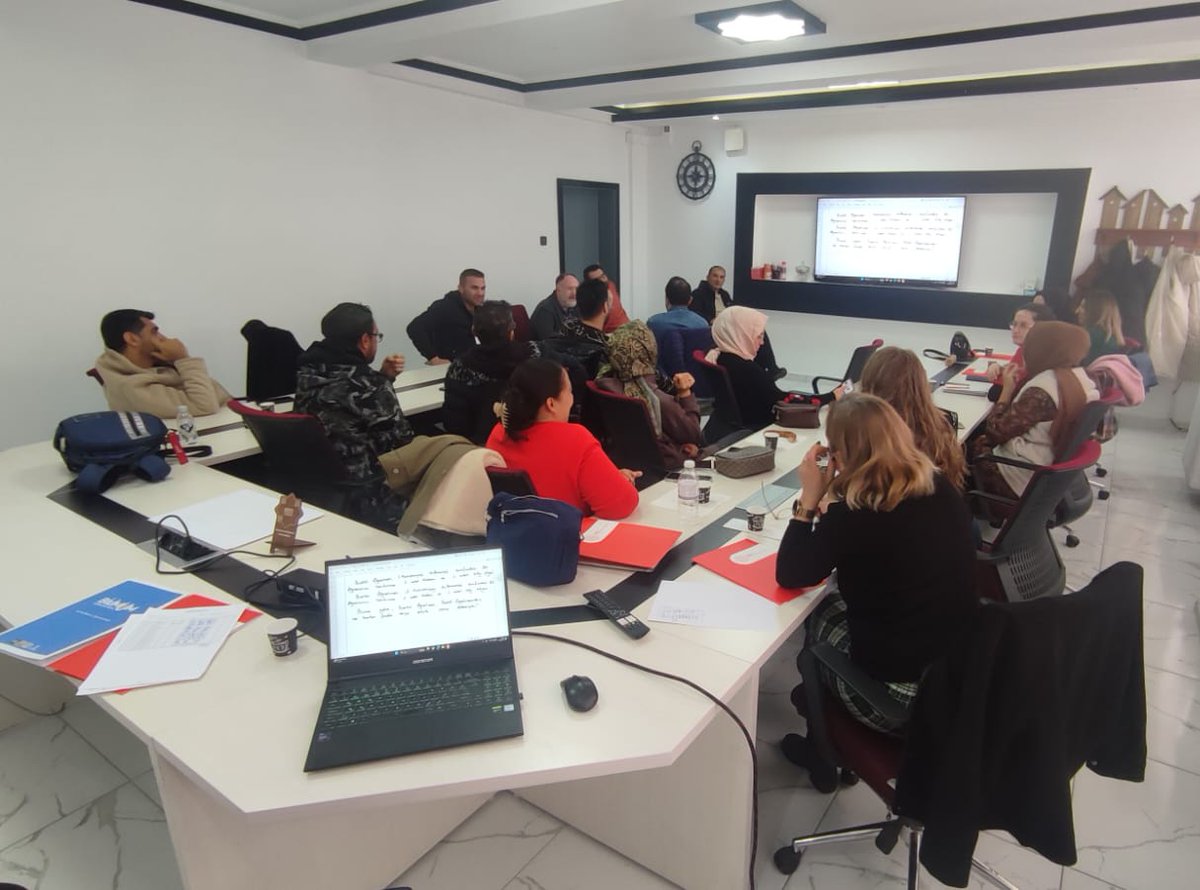 OdmKonya55807's tweet photo. TYMM kapsamında 03-05 Aralık 2025 tarihlerinde Konya ÖDM tarafından düzenlenen "Açık Uçlu Madde Yazma ve Ölçme Değerlendirme Semineri" 19 matematik (ilköğretim)
 öğretmenimizin atölye çalışmalarıyla tamamlanmıştır.
@mebodsgm @konyamem @AliKemalEker1 @ismailak001 @helildemirci https://t.co/8E5Lgx52Il