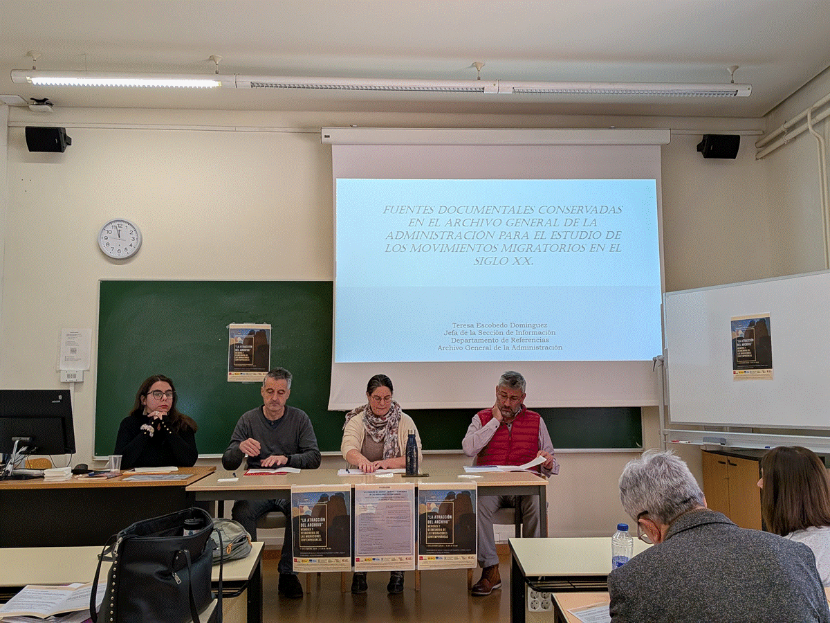 ArchivosEst's tweet photo. Os compartimos algunas imágenes de Seminario Internacional "La atracción del Archivo", de la @UAHes, donde participaron compañeras del Centro de Información Documental de Archivos (#CIDA) y del Archivo General de la Administración (#AGA).
🔗https://t.co/FY0KwSxmJI https://t.co/M71bzUkVSS