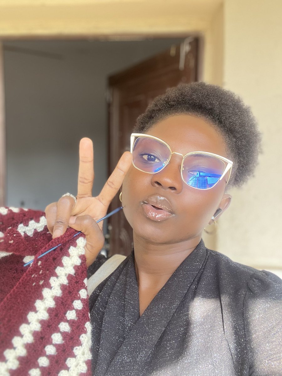 _ndini_'s tweet photo. Friday focus, the focus is me😌 https://t.co/ZjaIXoZuoD