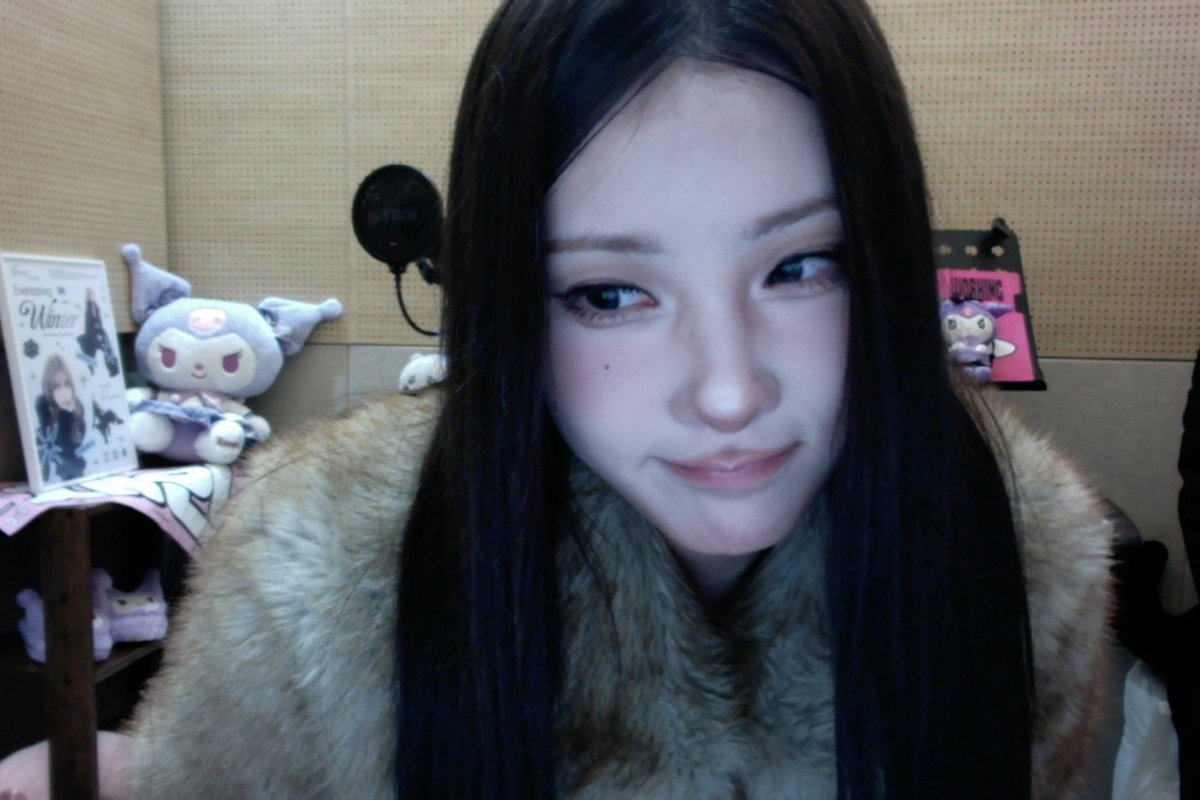 purplebunny1205's tweet image. 채영아 생일추카해💗💗💗

#채인이와_영원할_계절
#채인 #퍼플키스 #이채영