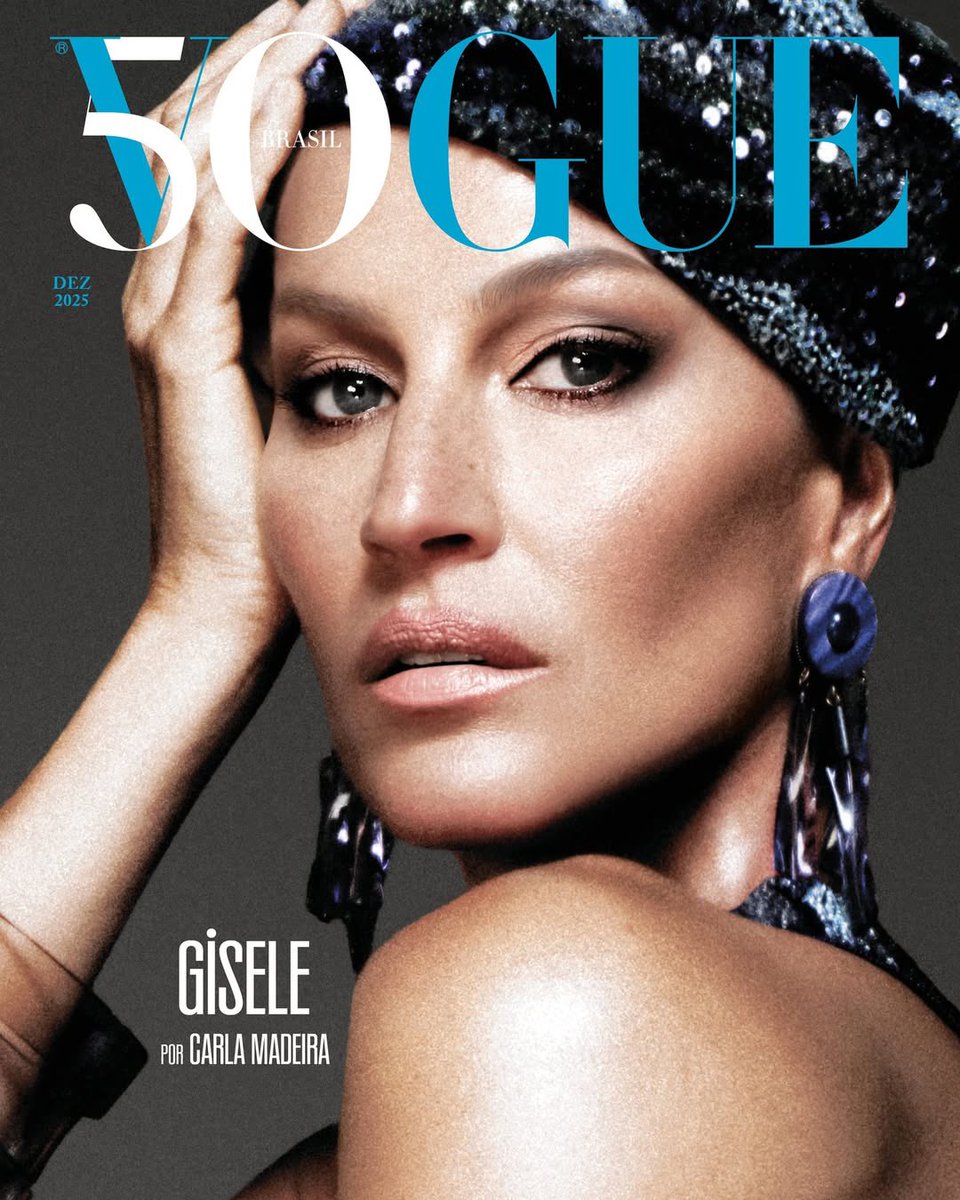 女性情報誌 Vogue Brasil Magazine December 2022 女性情報誌 Vogue