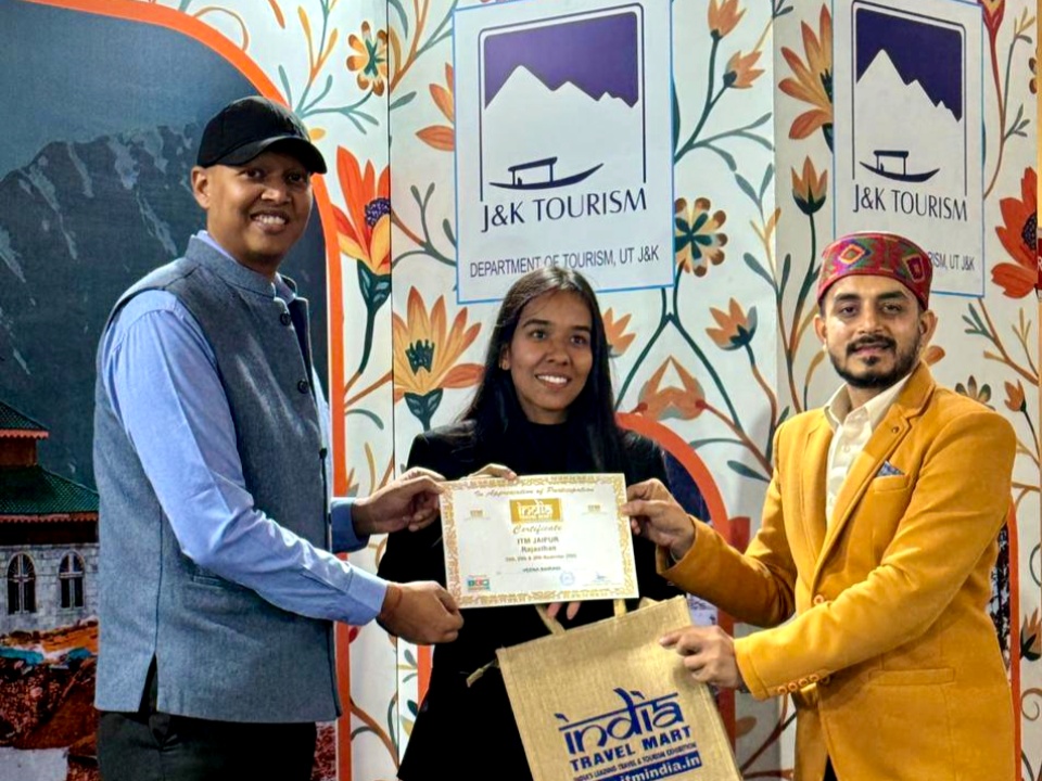 AmityUniJaipur's tweet image. Amity School of Hospitality (Amity University Rajasthan) served as the Volunteer Partner for India Travel Mart 2025 in Jaipur. Our students gained critical exposure by engaging with industry professionals at this major exhibition. 
#IndustryExposure #AmityUniversityRajasthan