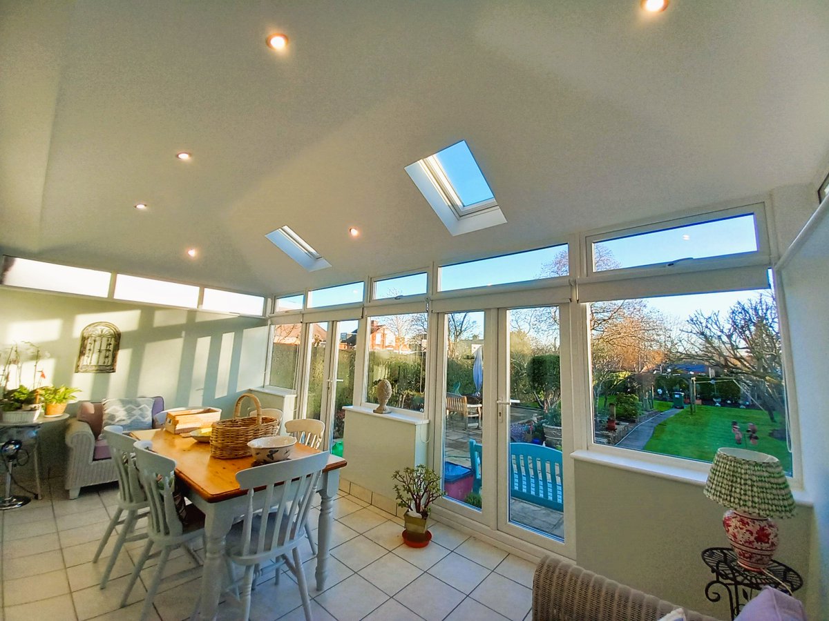 Warwick Glass tweet media