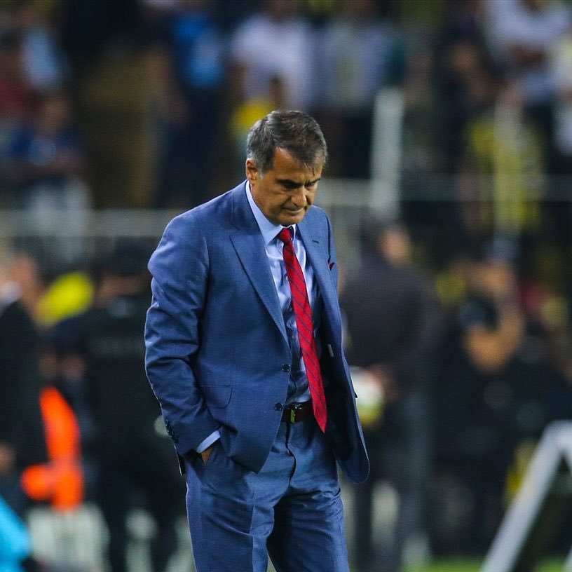 Sevgi kirlenirse nefretten beter olur.

- Filozof Şenol Güneş