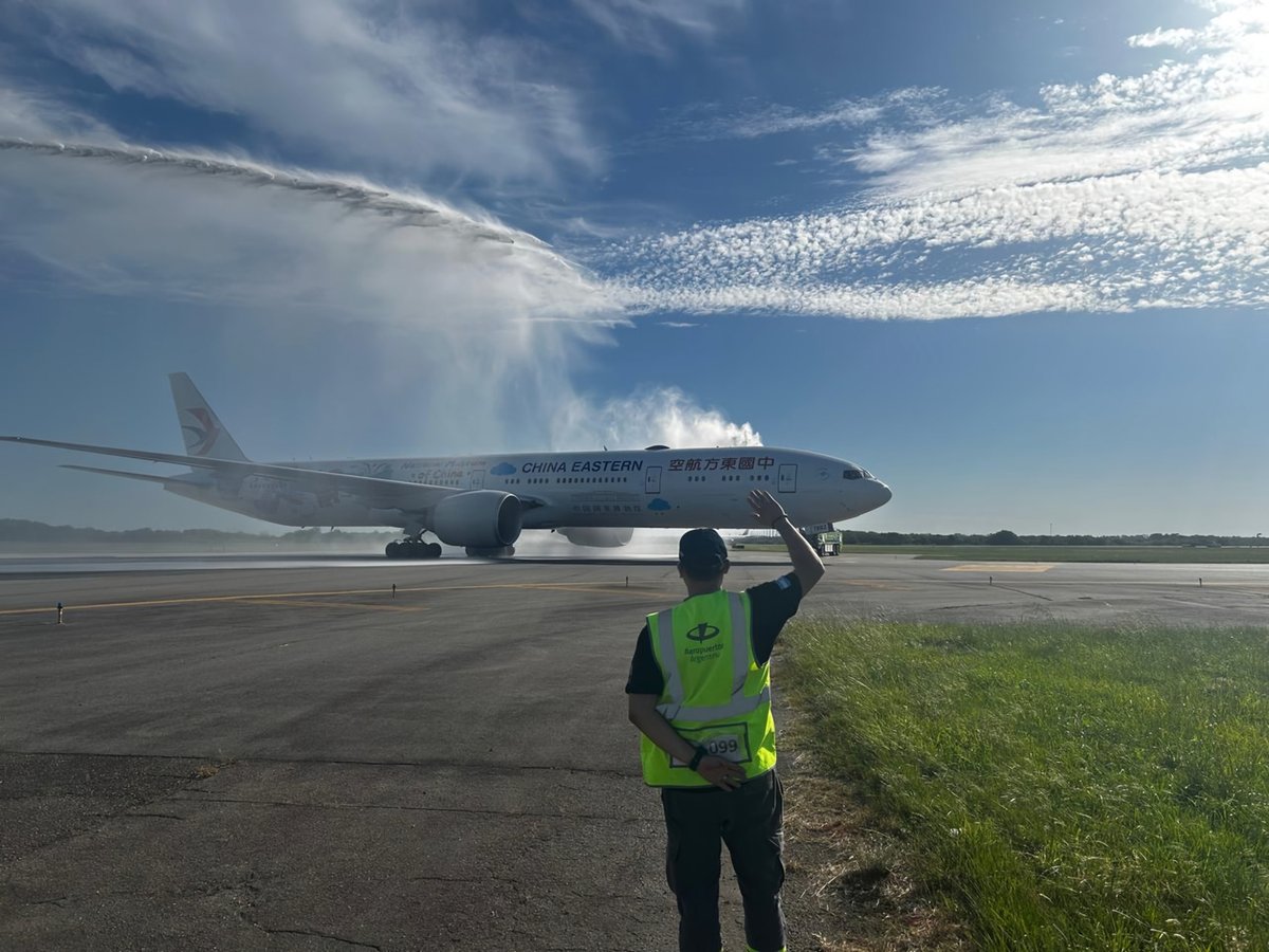 El nuevo vuelo Shanghái–Buenos Aires: cuánto dura, cuánto cuesta y qué beneficios ofrece al pasajero  

pulsoguayacoair.com/2025/12/el-nue…

#Ecuador #Perú #Chile #Argentina #Brasil #Venezuela #España #Uruguay #Panama #USA #Brasil #Panamá #Perú