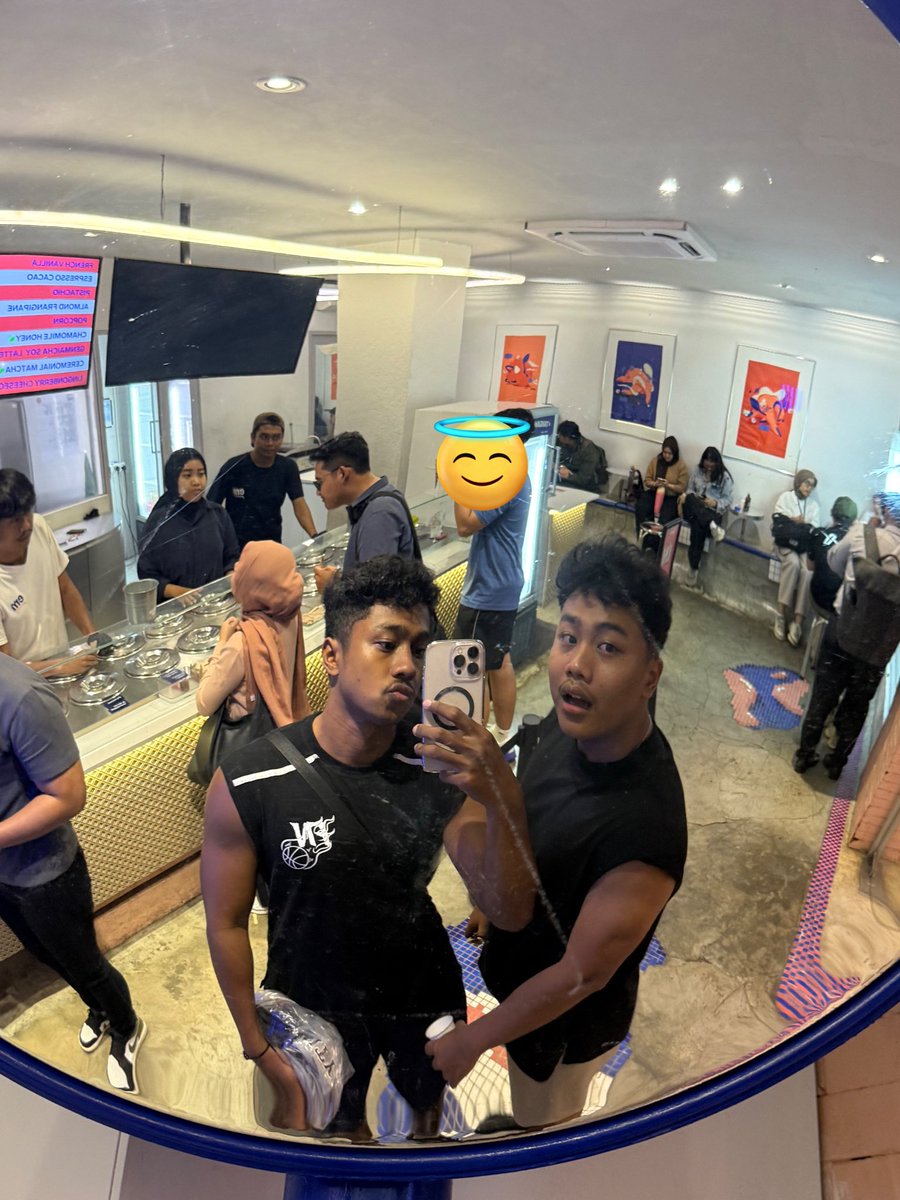 solomon tweet media