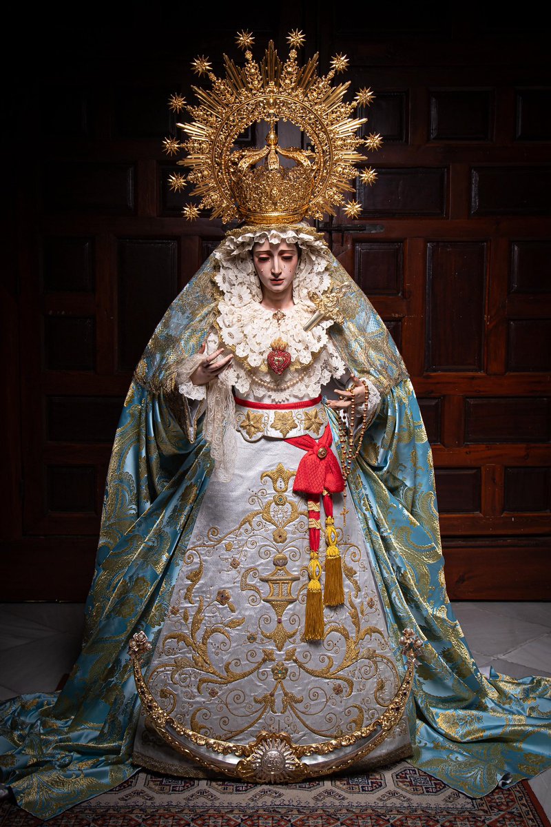 ❤️‍🔥 Nuestra Señora de la Caridad ataviada para el Adviento y la Solemnidad de la Inmaculada Concepción.

📷  Jesús Palacios

#CofradíasMLG