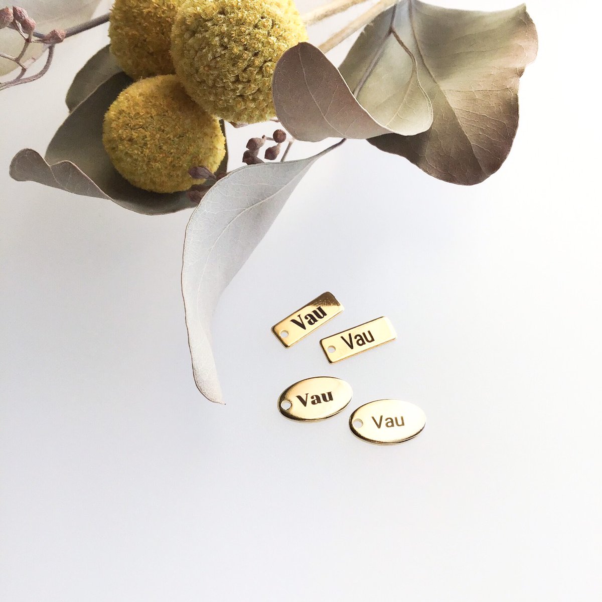 コマ◎現在は発送まで日数いただいています様オーダー品 トップ画像を撮影次第通販に追加予定です🙏🙏 1枚ずつ手作業なので