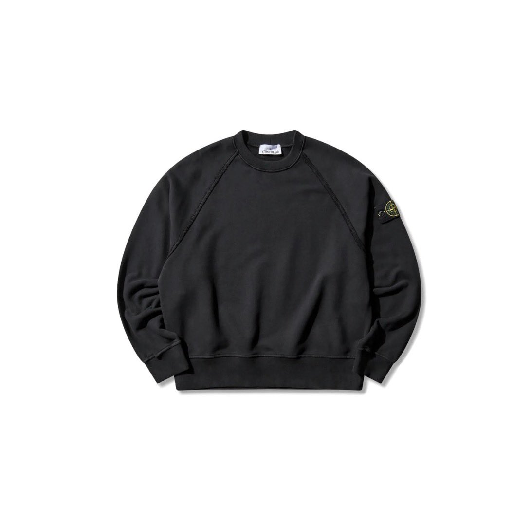 nokmust's tweet photo. この冬、女子からメロつかれるスウェット・ニット4選⛄️

①Stone Islandスウェット
②Supreme ニットポロ
③AmiParis ニットポロ
④ESSENTIALS 1977スウェット

ブランドよりも大事なのは、"シルエット"と"デザイン"。食いつきを上げたいなら妥協なく選ぼう。 https://t.co/syREfOiRfE
