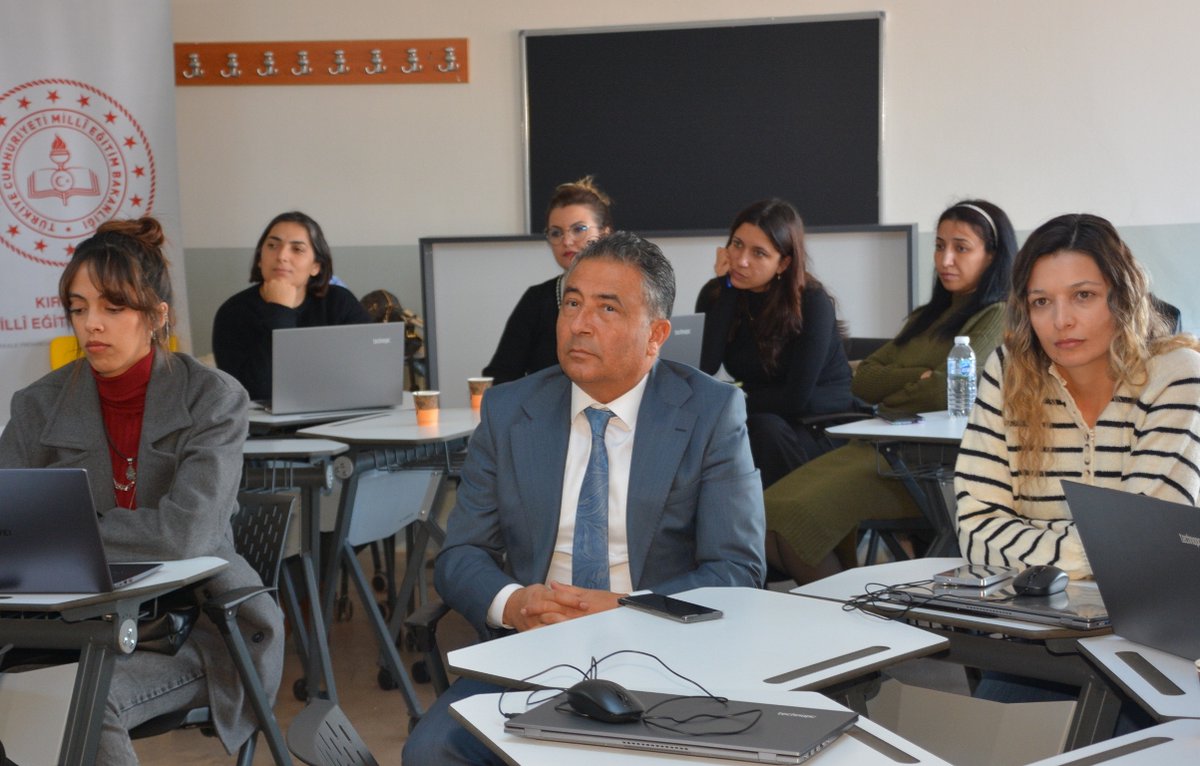 🇹🇷🇹🇷🇹🇷Yapay zekânın eğitim alanındaki yenilikçi imkânları anlatıldı.
<a href="/tcmeb/">Millî Eğitim Bakanlığı</a> 
Haber detayı:👉meb.ai/MSF6ox