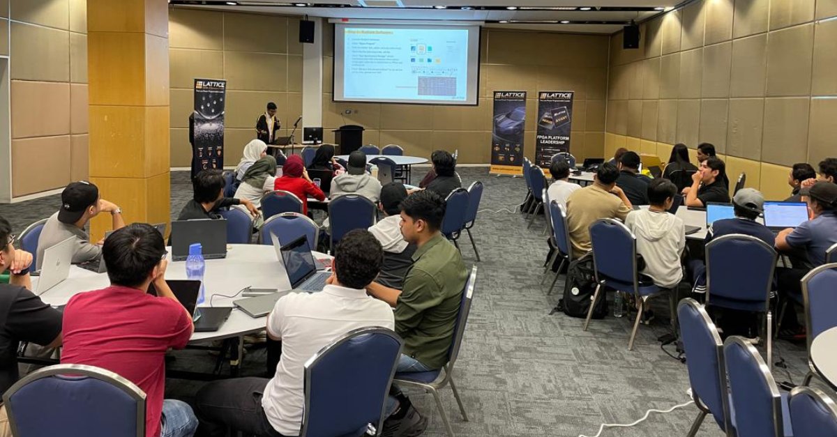 latticesemi's tweet image. Celebrating our board handover with @UTPOfficial! Lattice proudly contributed FPGA evaluation boards to empower the next generation of #FPGA innovators. Excited for more hands-on training ahead!
