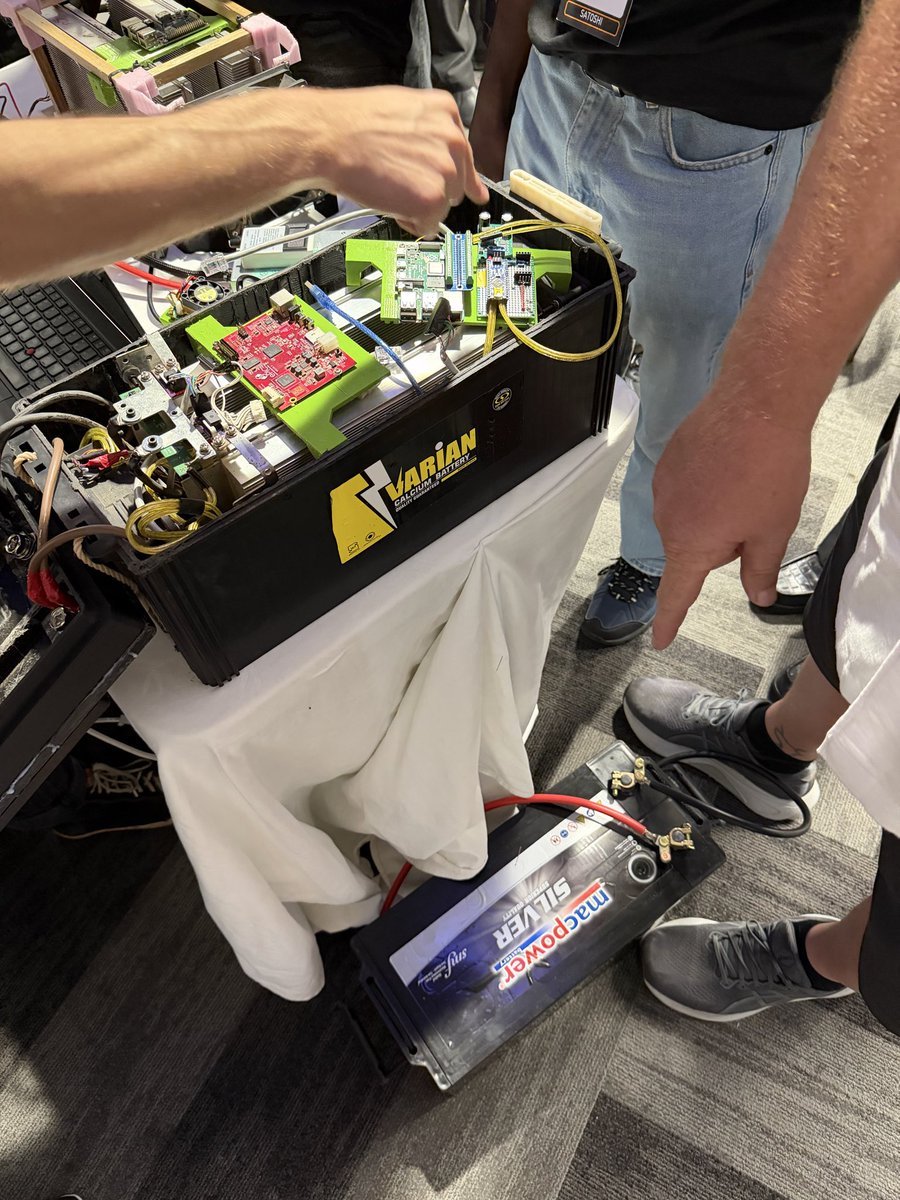 TFTC21's tweet photo. A new DIY setup shows hashboards running directly off battery power, an open-source path to mining #Bitcoin from surplus solar energy. https://t.co/uD9Ryhsw38