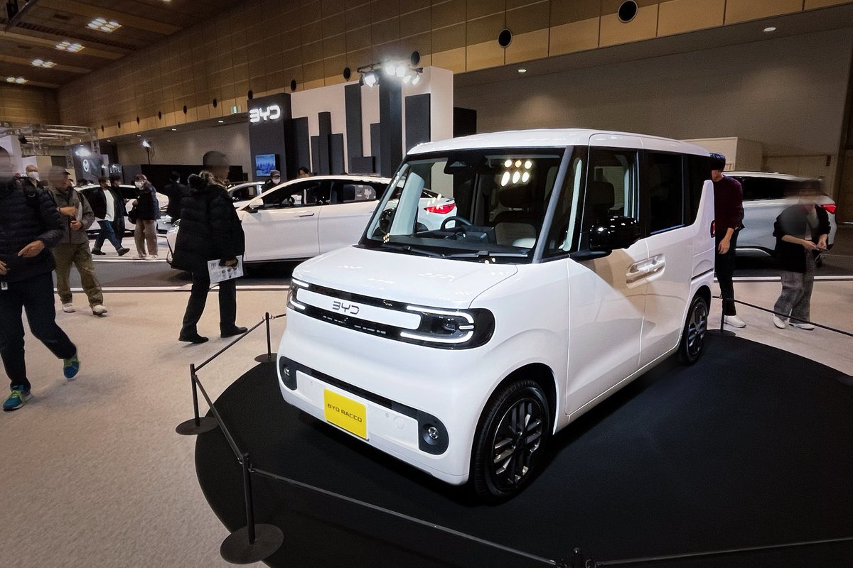 byd_japan's tweet photo. 🚗 大阪モーターショー2025 開催中! 🚗
BYDブースでは、#JMS2025 で話題だった軽EV 「BYD RACCO」 と、
新発売モデル 「BYD SEALION 6」 を展示しています✨
ぜひ実車を見て、触れて、楽しんでください!🦦🦭
皆さんのご来場をお待ちしています!
#大阪モーターショー #BYD #BYDRACCO #BYDSEALION6 #PHEV #電気自動車