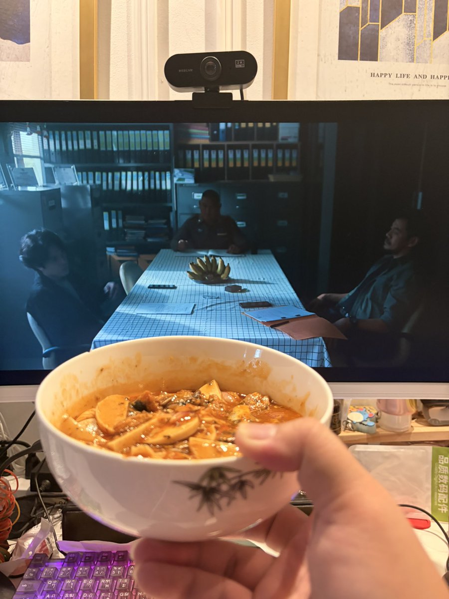 มื้อเช้า + มื้อเที่ยง = มือสั่นๆ