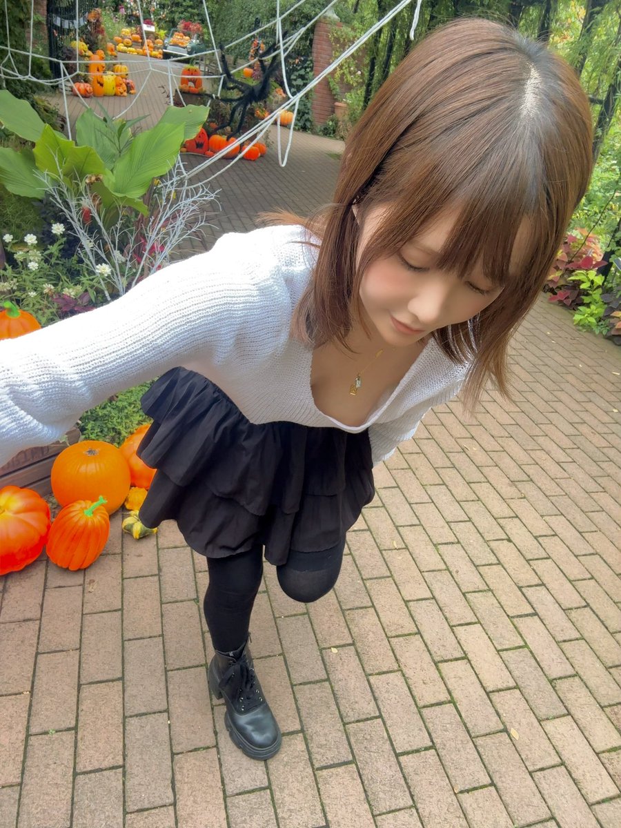 tanaka__chann's tweet photo. あれ、もうハロウィン終わったの？
もうクリスマス？💦 https://t.co/R29lAMwIVz