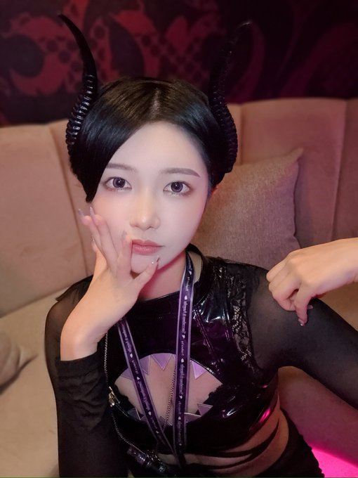 サキュバスシーシャ KISS 赤坂のツイート