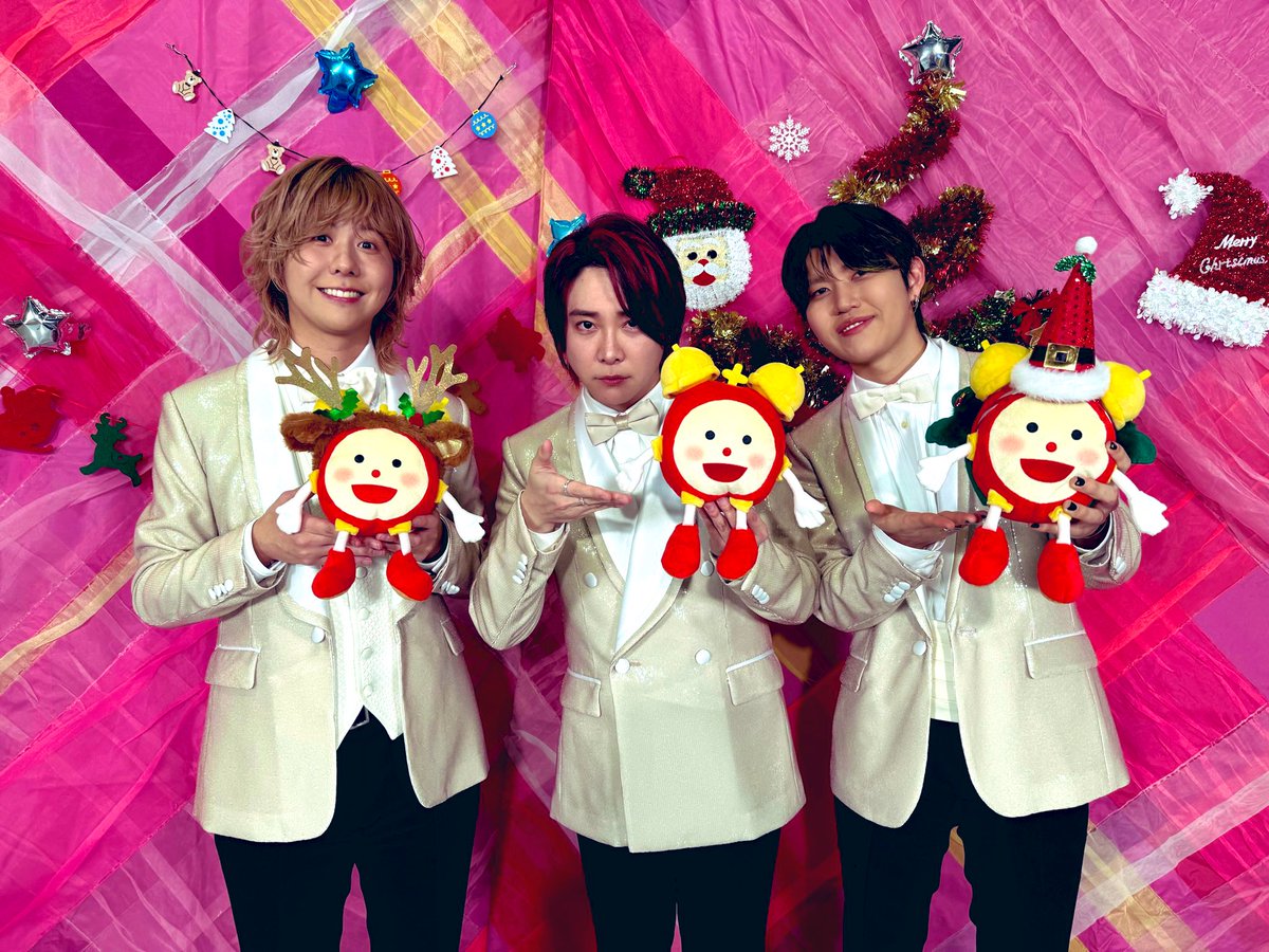 この写真3人ともお顔がいつもより ふっくらして見える気がする⁉︎ 特に