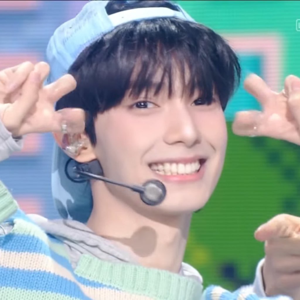 oddeyekuru's tweet photo. liyu having his first ever ending fairy as a trainee on b2p and now half a year later… https://t.co/1sOIEAzPb2