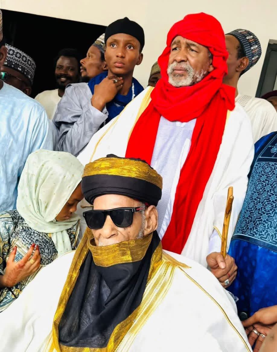 RakaFatima's tweet photo. Hadiyar Juma'a ga Maulana Sheikh 

Fatiha 1
Salatil Fatihi 10
Qulhuwallahu 11 https://t.co/D6eYoBlwcK