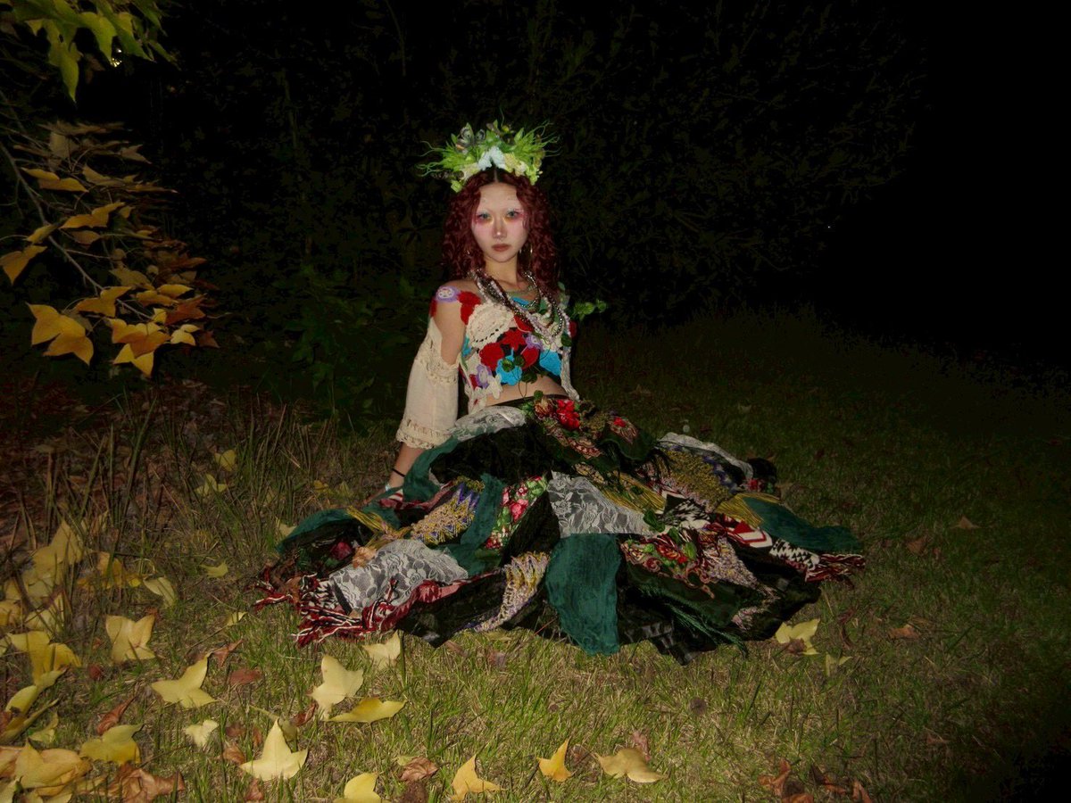 MA_MA_DO's tweet photo. 「Free Mind」
model：Akino Amatsu
designer：Akino Amatsu
photo：Ayumi Nozawa

 #広島大学  #まーまー堂 https://t.co/Luhj3yyqi8