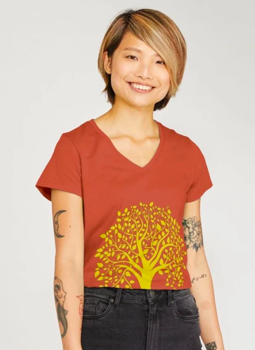 SortiBag's tweet image. In the shade of a tree, we sow the peace our descendants will one day see. 🌳🧡 Join Our #MindTimeMission With This Organic Cotton Jumbo Tree Print T-Shirt in Orange. In partnership with @Teemillstore the pioneering sustainable fashion platform.