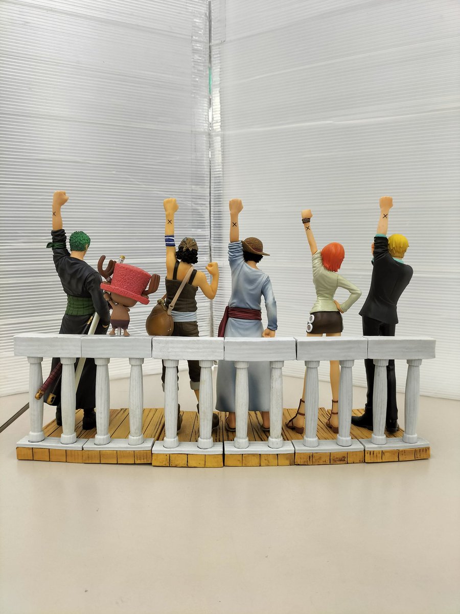 hobby_offhamano's tweet photo. ワンピースの
ドラマチックショーケース・仲間の印
六体セットで入りました！

名シーンが今目の前に広がります
後ろ姿は有名ですが、前面は意外とレアかも？
#ホビーオフ
#ワンピース https://t.co/jPhnodpgoS
