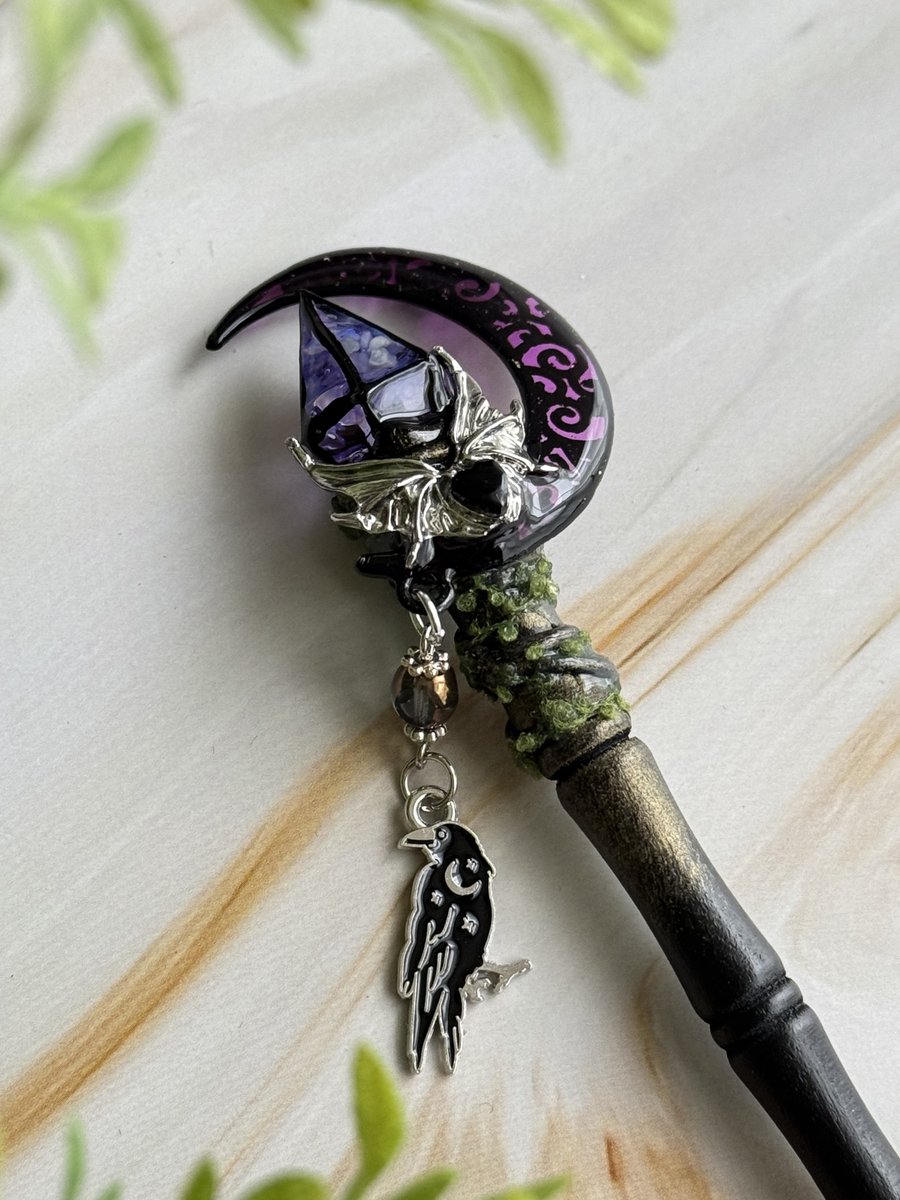 ✨まいにち魔法💎新作✨ 「ユグドラシルの杖」 光にあてると蓄光し