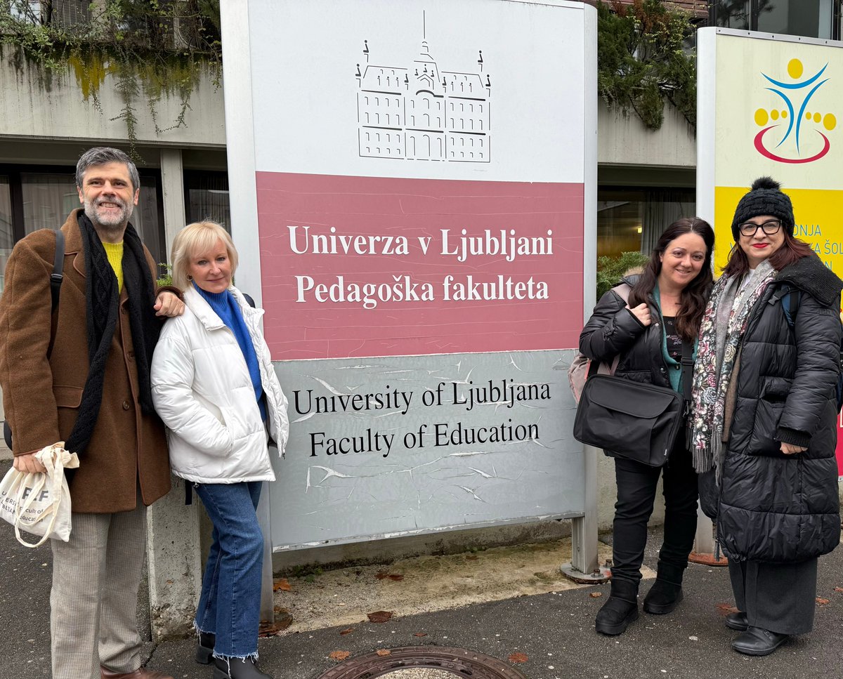 Multilit-React tweet media