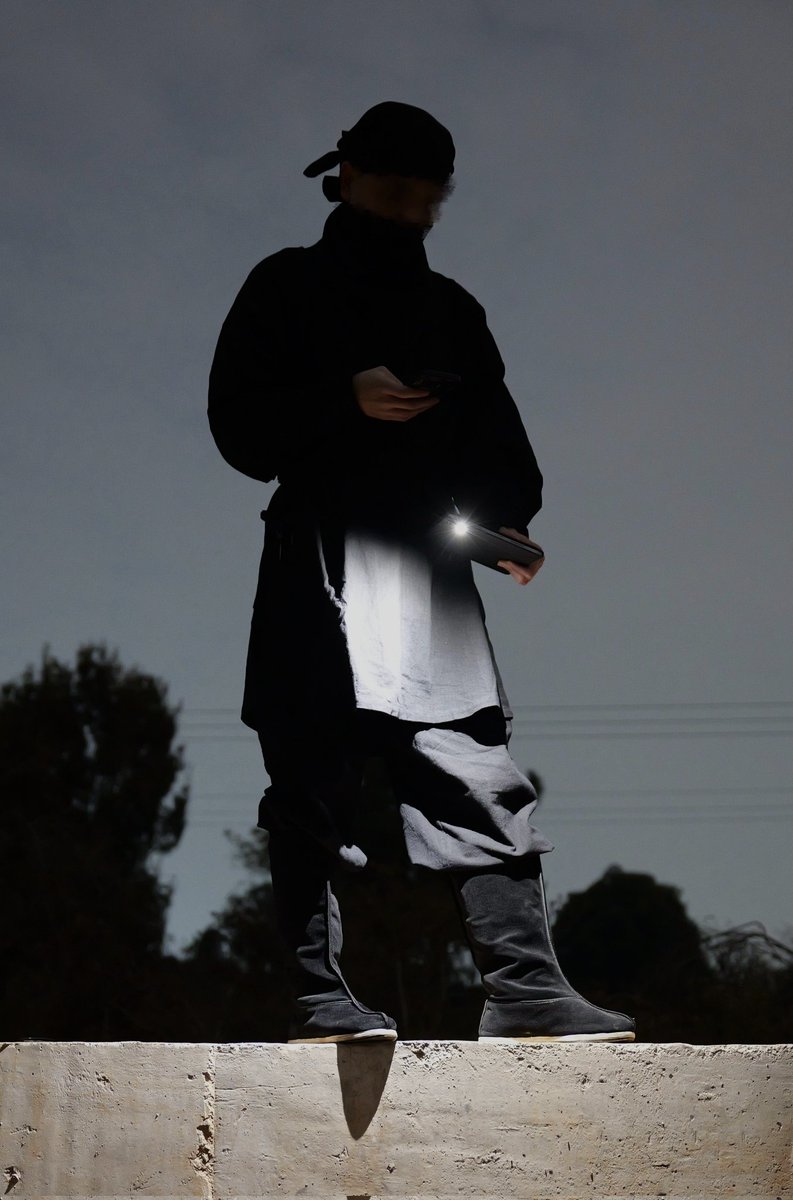 浮游。 tweet media